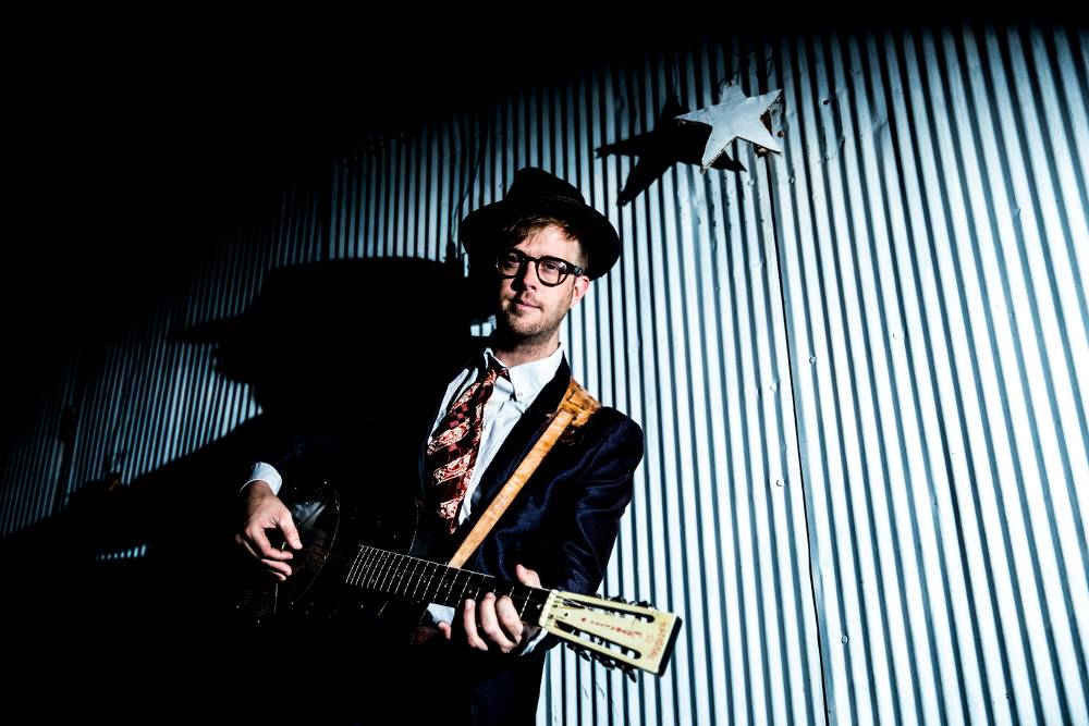 Woody Pines announces spring EU dates including Roots & Roses and Moulin Blues